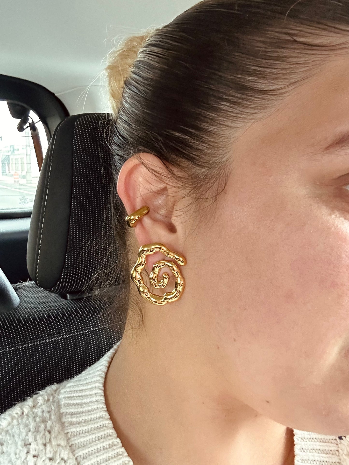 Aura’s Studs