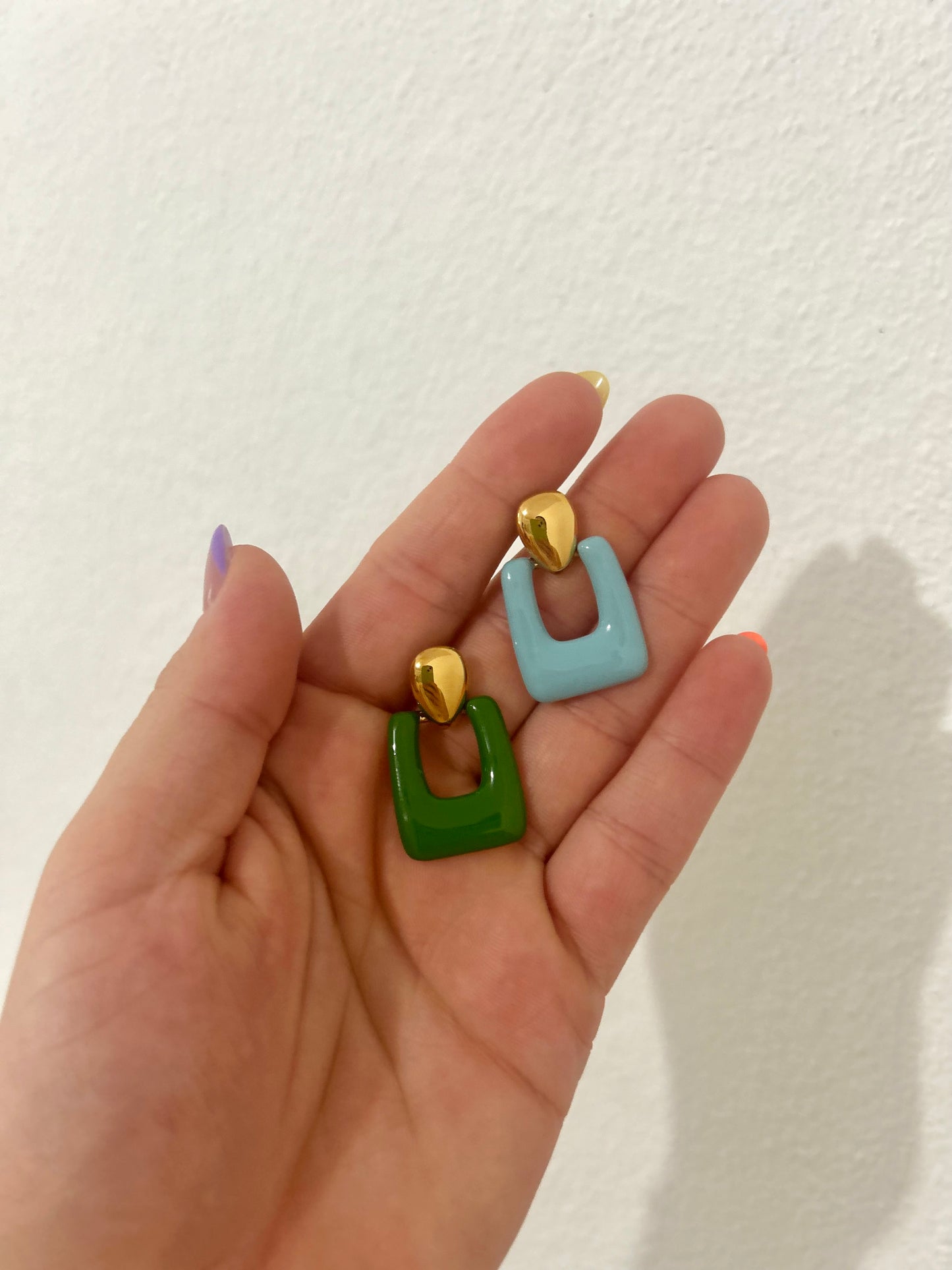 Serena’s Earrings